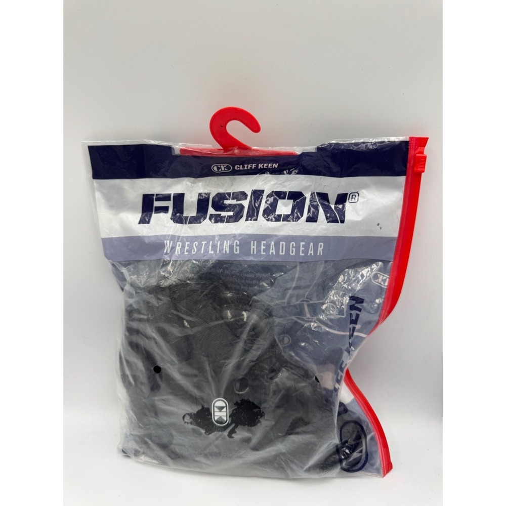 NWT Cliff Keen Fusion Wrestling Headgear Youth One Size‎ All-Blacked Athleisure